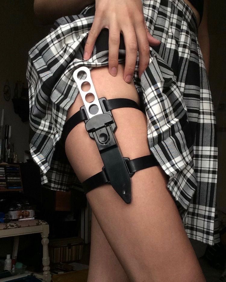 The OG Garter Belt Dagger - Blades For Babes - Fixed Blade - 6